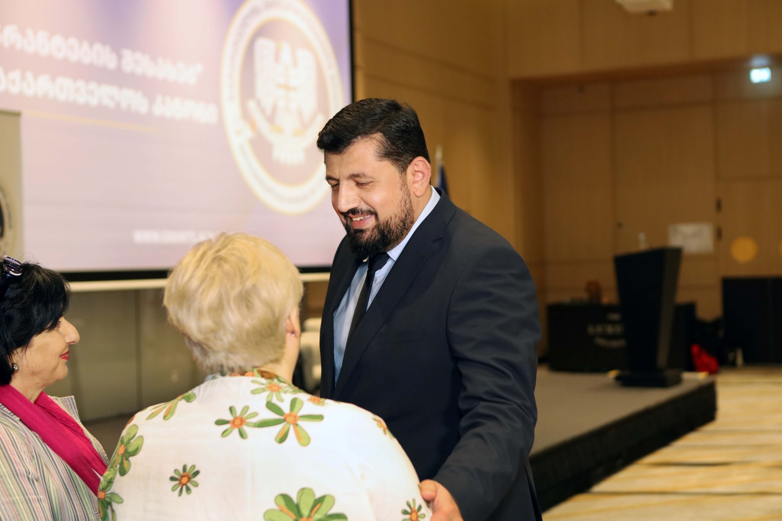 ანტიკორუფციული ბიურო ყველა დაინტერესებულ პირთან, გამჭვირვალობისა და კეთილსინდისიერების ხელშეწყობის მიზნით დიალოგს აგრძელებს