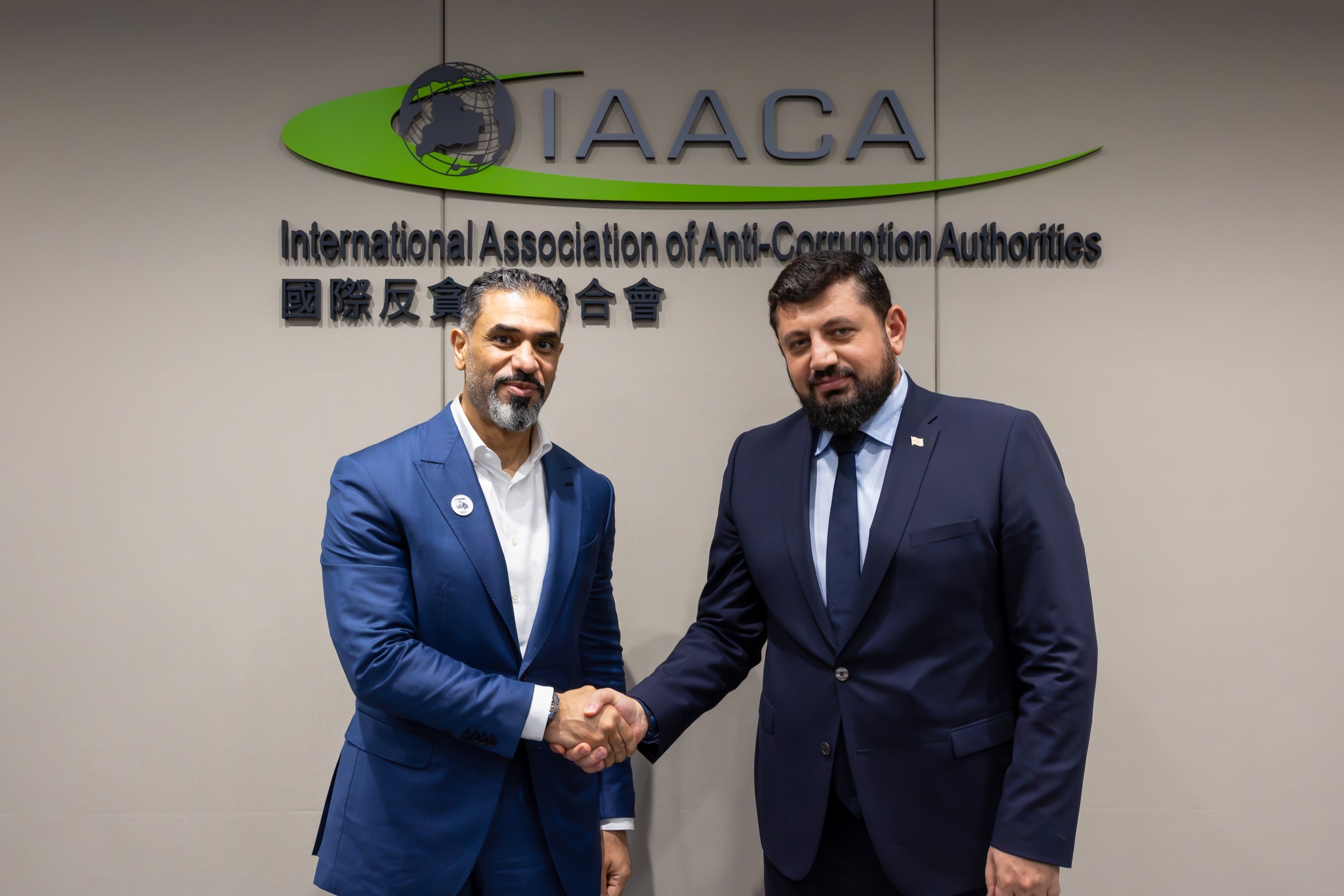 ანტიკორუფციული ბიუროს უფროსი - რაჟდენ კუპრაშვილი, არაბთა გაერთიანებული საამიროების ანგარიშვალდებულების სამსახურის ხელმძღვანელს - ჰუმაიდ ობაიდ აბუშიბსს შეხვდა.